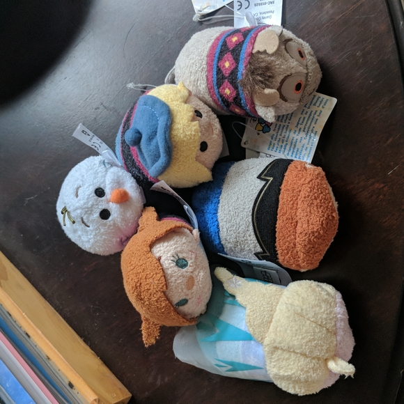 Frozen Collection Tsum Tsums - Picture 2 of 2